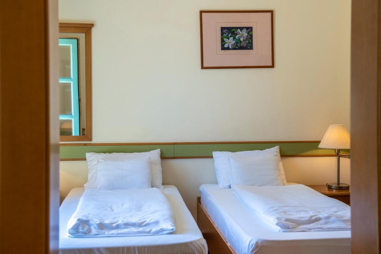 Zichy Park Hotel Bikács Eksteriør billede